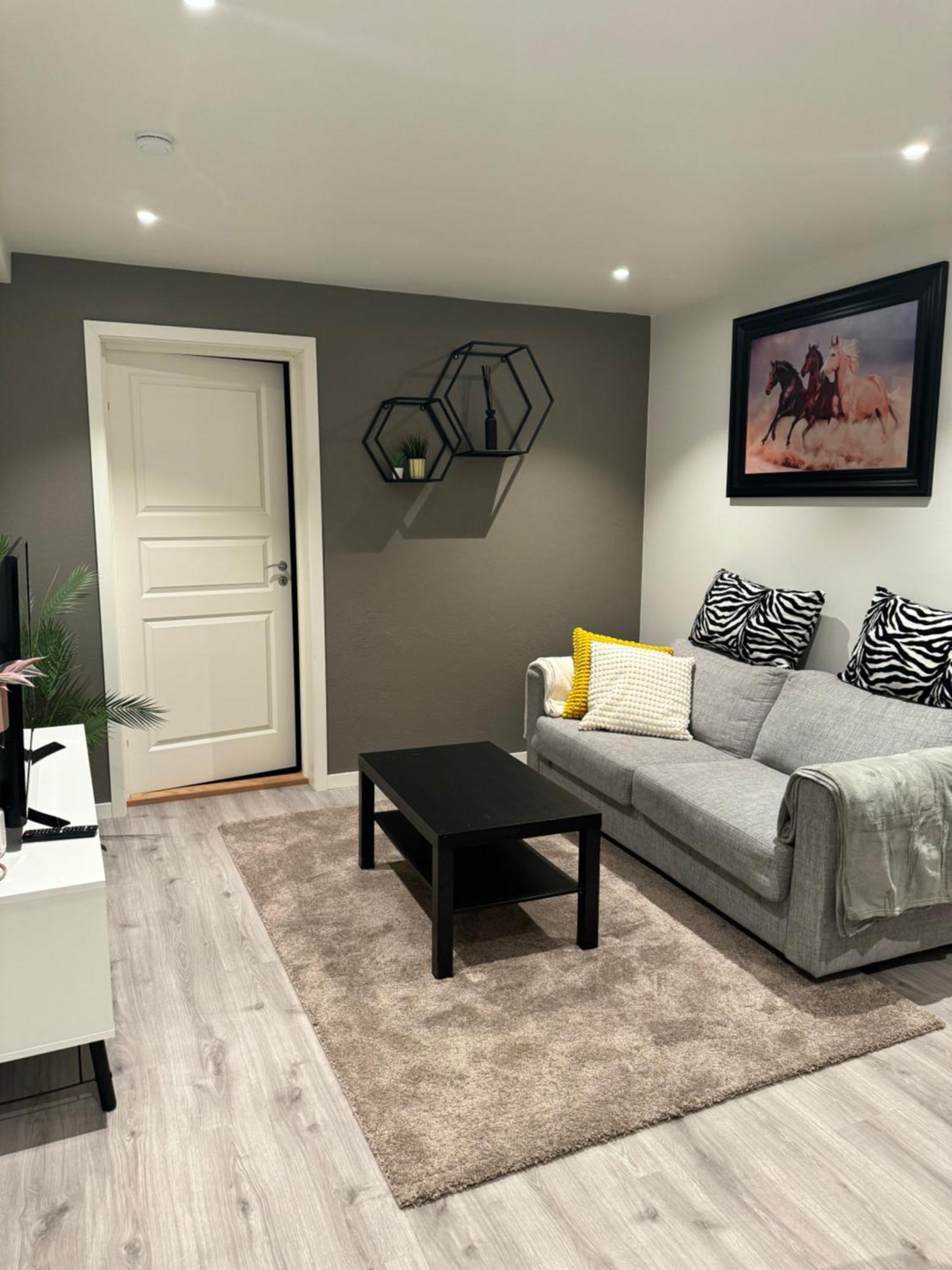 Home For Your Trip 10 Minutes From Oslo Airport With Free Parking Klofta Экстерьер фото